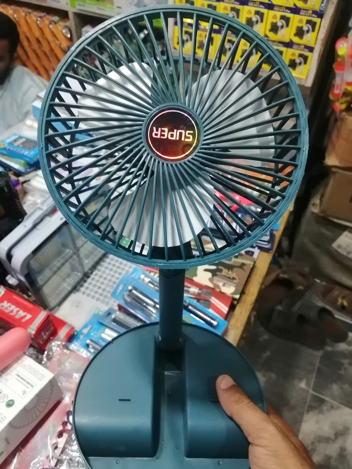 Portable fan rechargeable