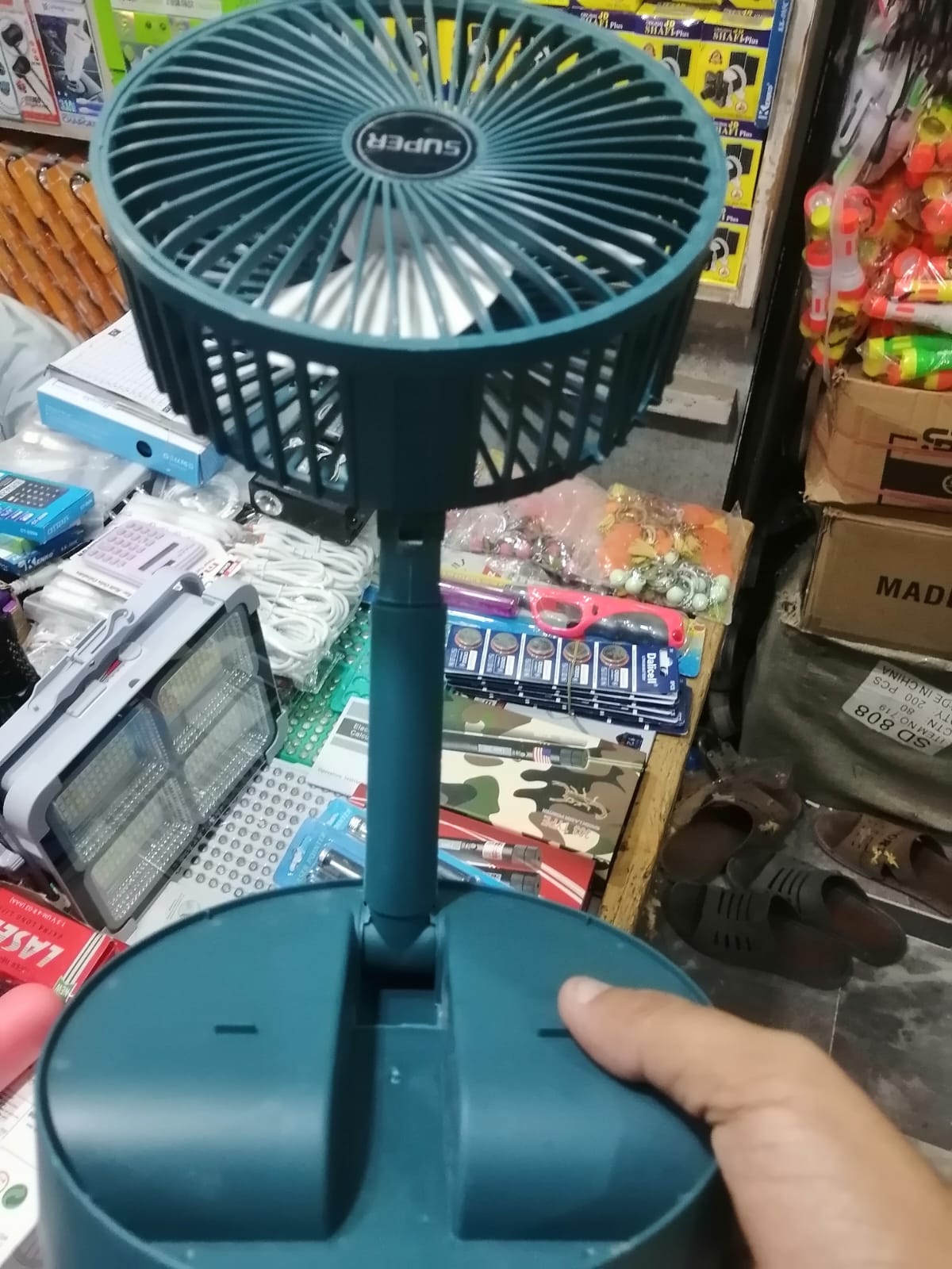 Portable fan rechargeable