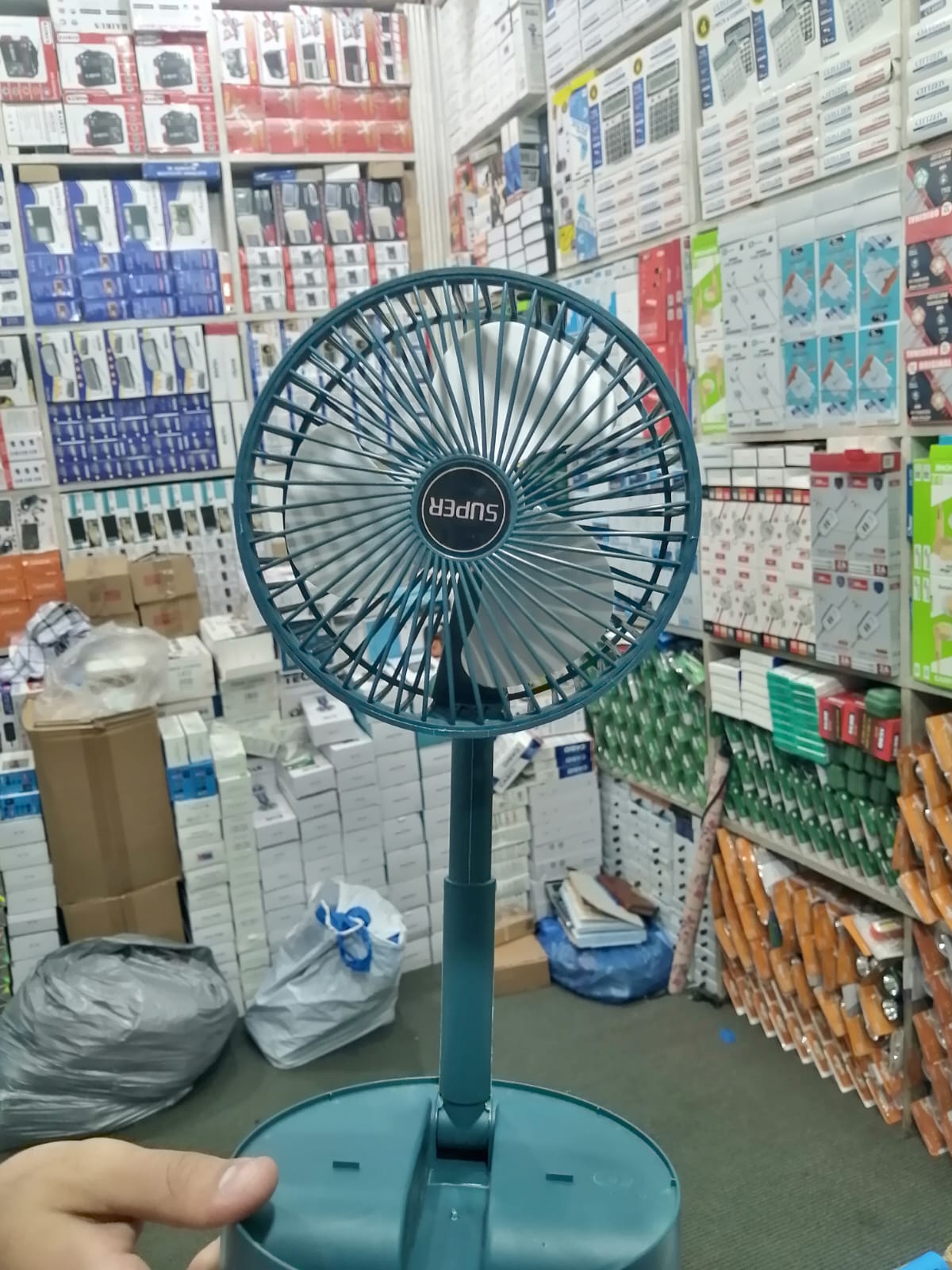 Portable fan rechargeable